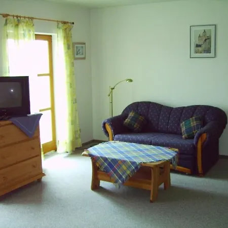 Konukevi Reiterhof Guerster Mitterfels