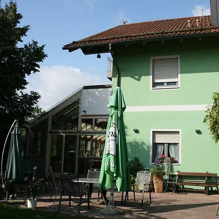 Konukevi Reiterhof Guerster Mitterfels